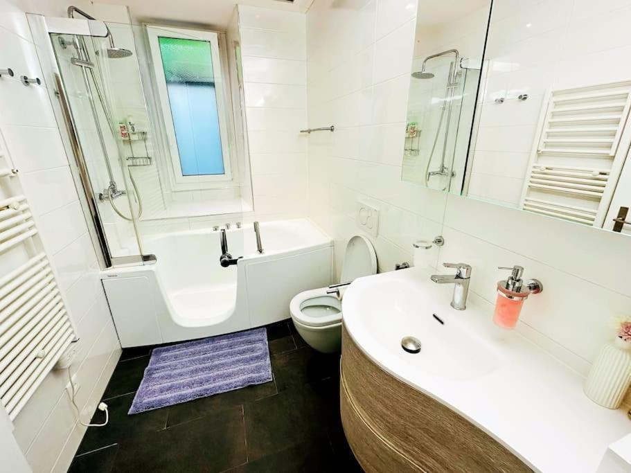 Montreux Lake Side Apartment! מראה חיצוני תמונה
